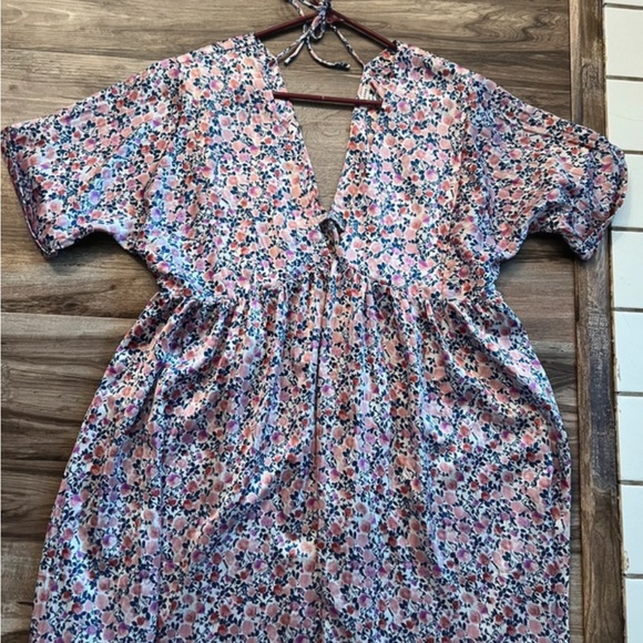 En Creme Floral Pink and Blue Dress - Picture 2 of 4